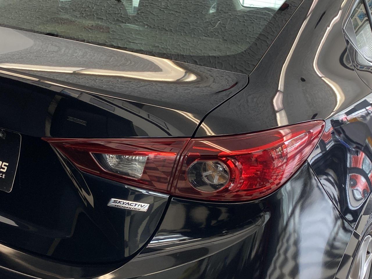 2015 Mazda MAZDA3 GX+A/C+Cruise Control+Clean Carfax Photo103