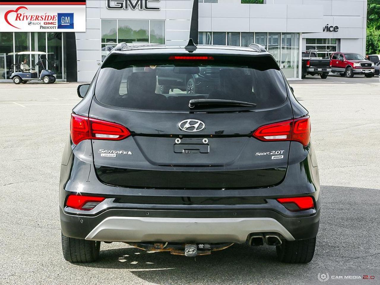 2018 Hyundai Santa Fe SPORT Photo4