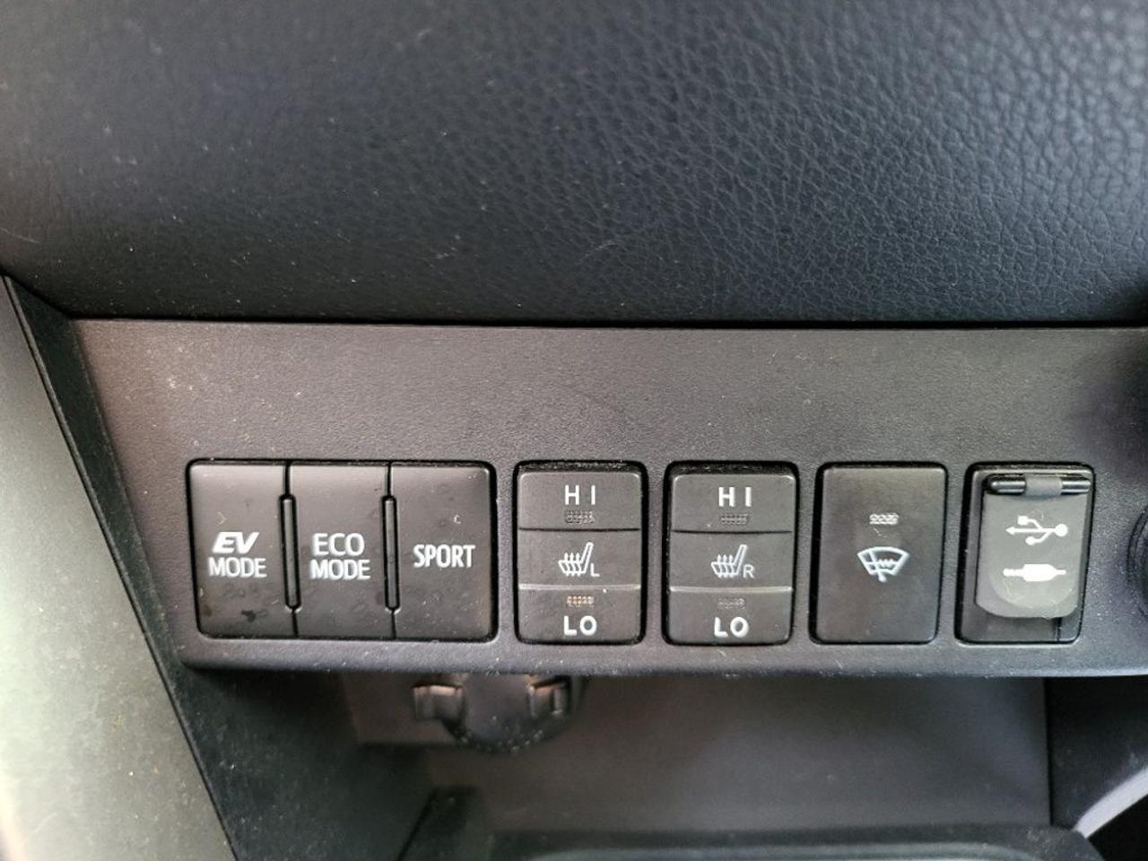 2017 Toyota RAV4 Hybrid XLE AWD -CAMERA-SUNROOF-1 OWNER-CERTIFIED-FINANCE! Photo