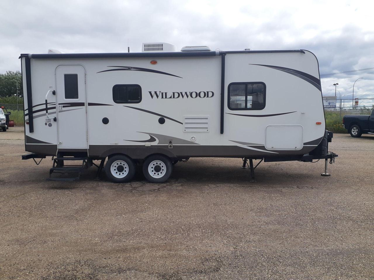 2014 Forest River WILDWOOD XLITE 21 RBS, AC, Electr Stabalizng, Power lift & Awning - Photo #1