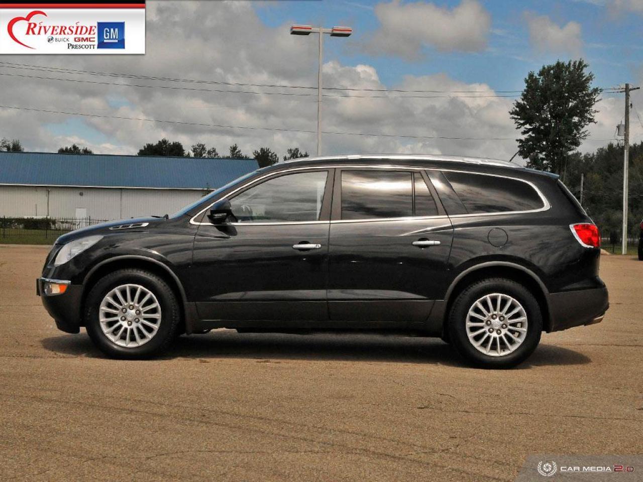 2011 Buick Enclave CXL Photo2