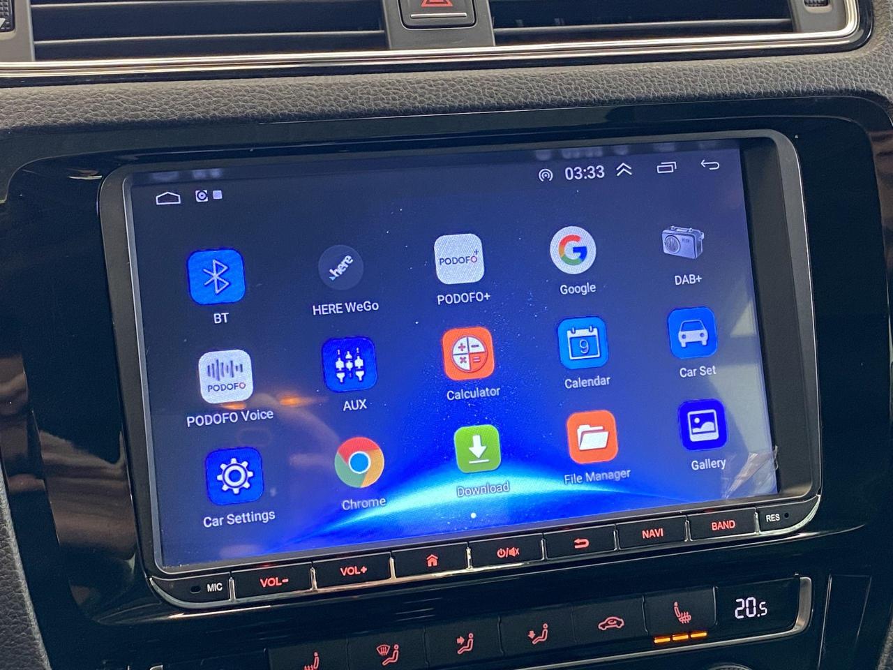 2015 Volkswagen Jetta Highline+ApplePlay+GPS+Blind Spot+Leather+Roof - Photo #30