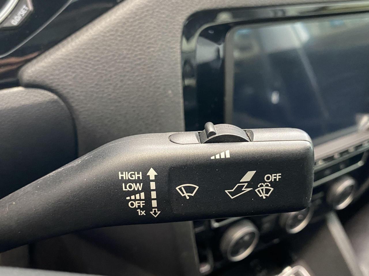 2015 Volkswagen Jetta Highline+ApplePlay+GPS+Blind Spot+Leather+Roof - Photo #47