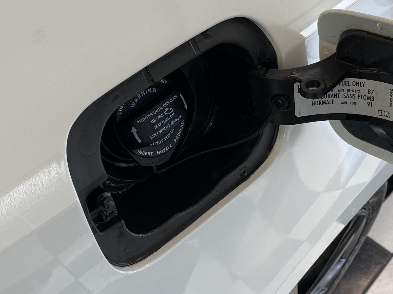 2015 Volkswagen Jetta Highline+ApplePlay+GPS+Blind Spot+Leather+Roof - Photo #61