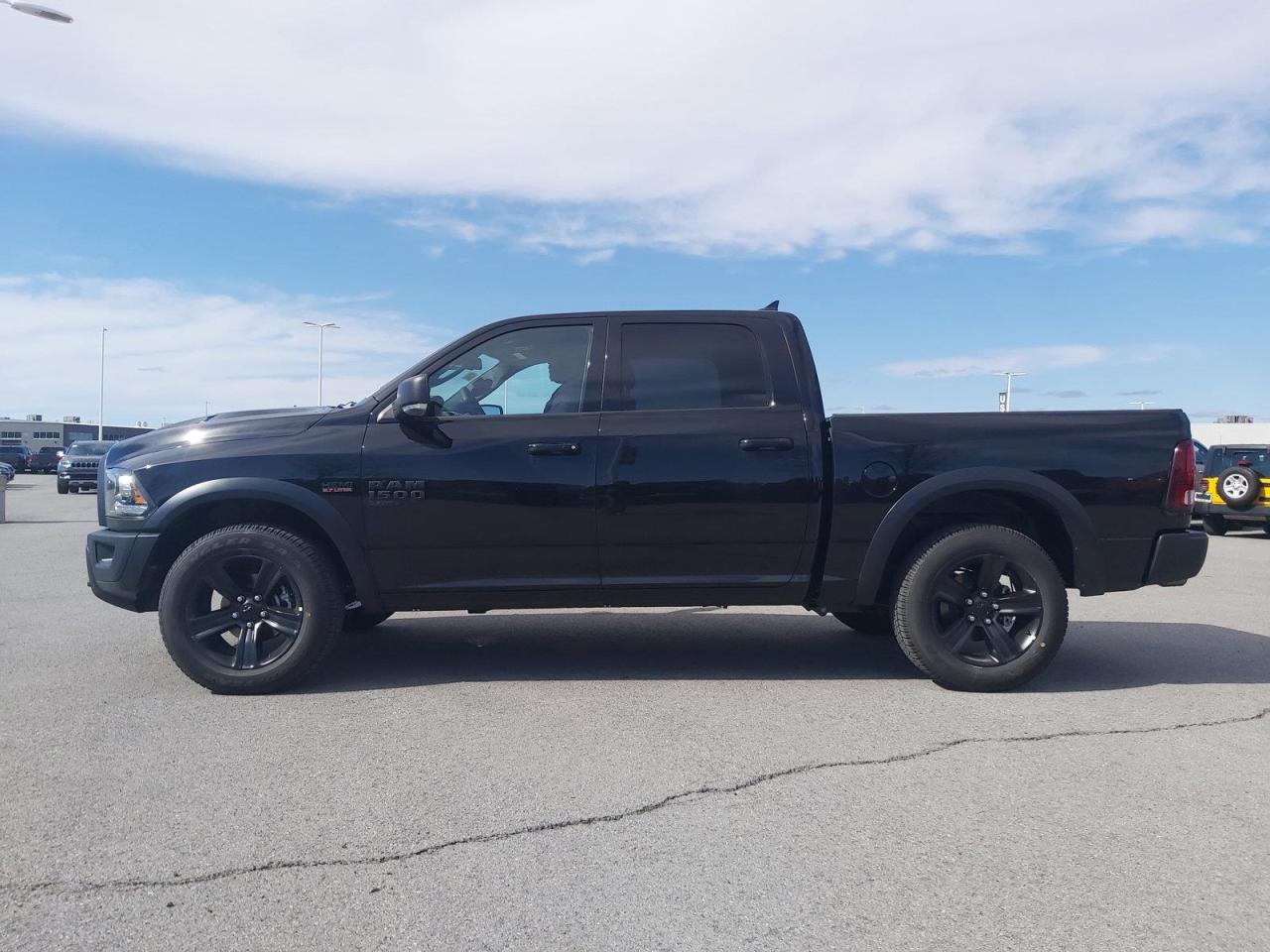 2022 RAM 1500 Classic SLT Photo3