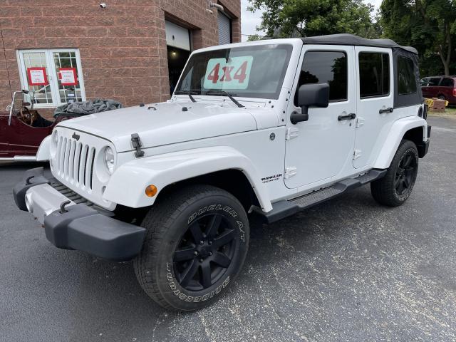 2015 Jeep Wrangler Sahara Unlimited/4X4/3.6L/ONE OWNER/SAFETY INCLUDE