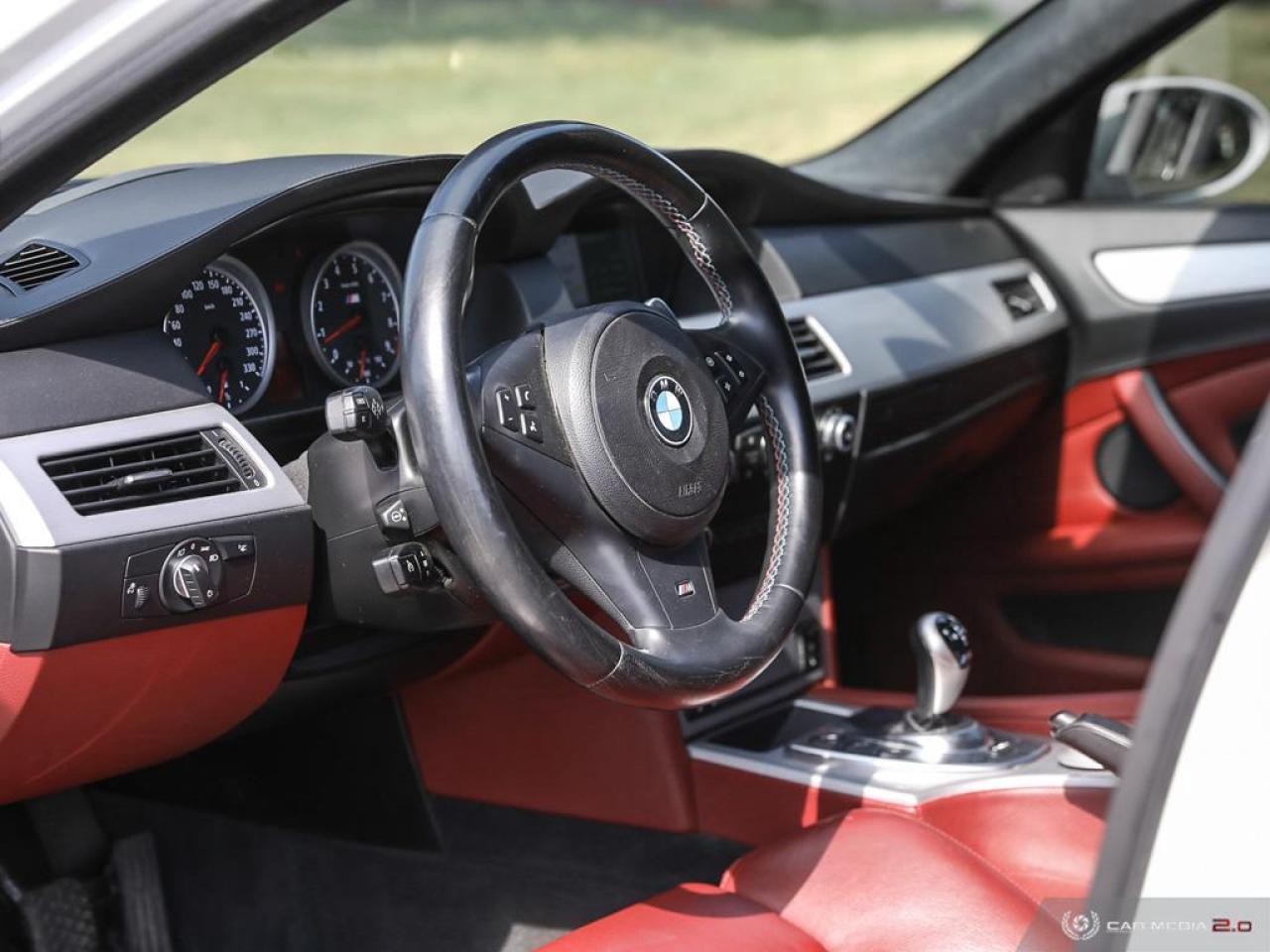 2008 BMW M5 RWD 500HP *Head Up Display, Nav, Red Interior, 99KM* Photo