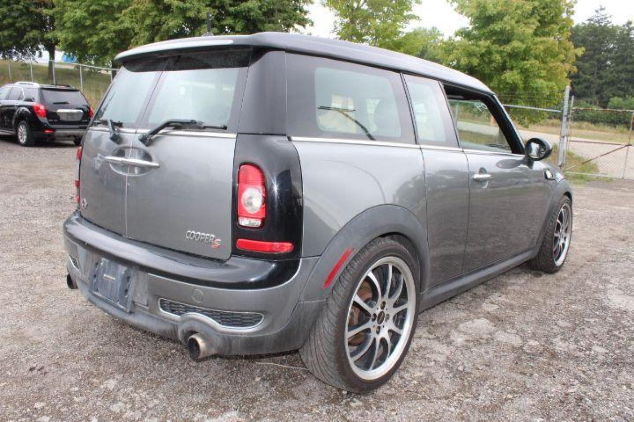 2009 MINI Cooper Clubman  Photo2