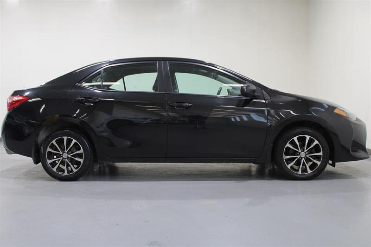 Used 2017 Toyota Corolla 4-Door Sedan Ce 6m for sale in Cambridge, ON