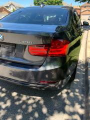 2012 BMW 328i 328i "SPORT" RWD-LOADED! ONLY 117K KMS! NON-SMOKER - Photo #17