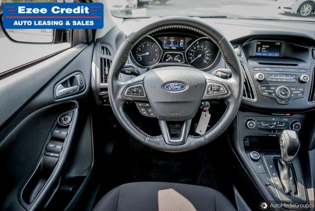 2015 Ford Focus SE Photo13
