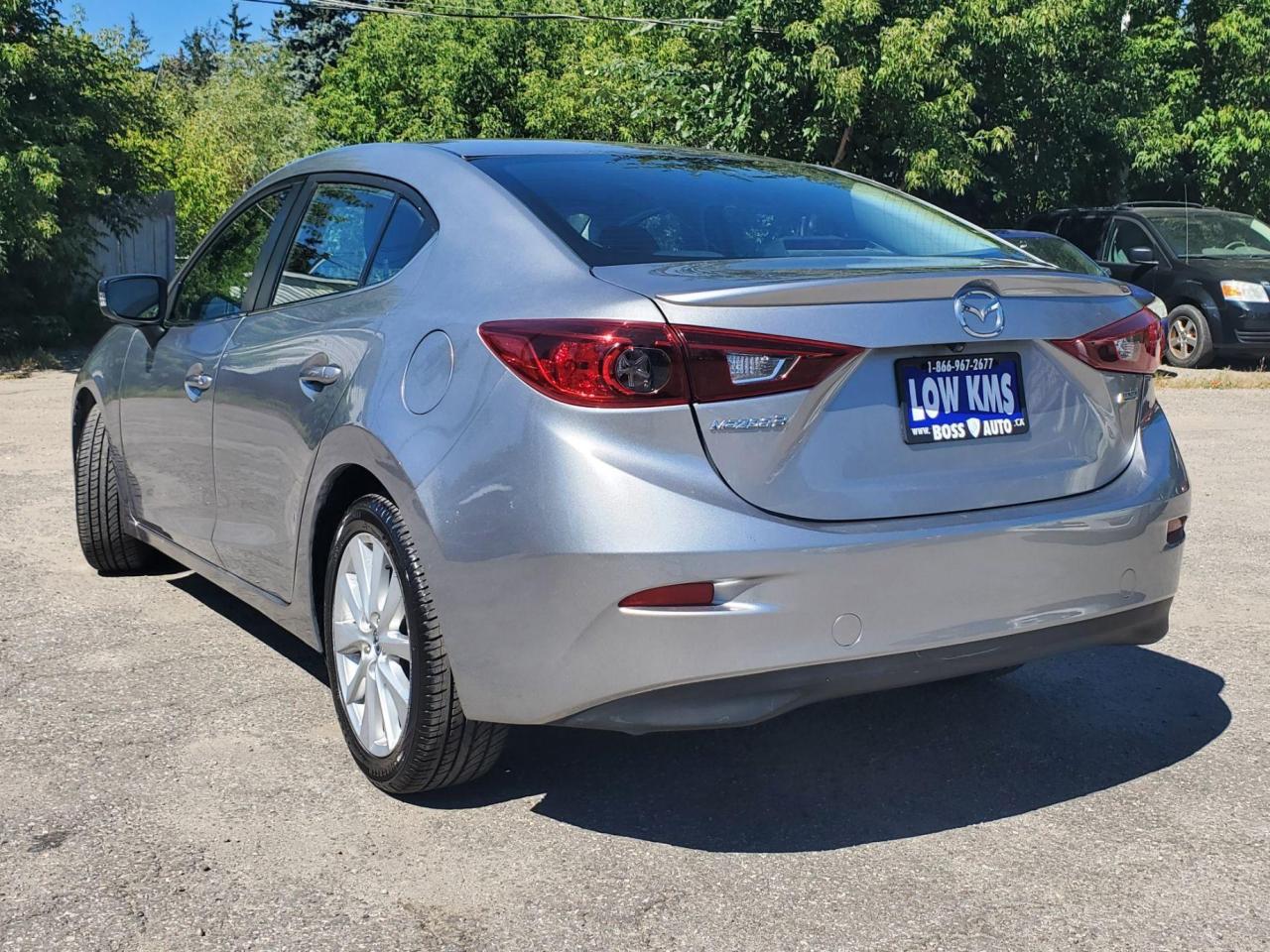 2014 Mazda MAZDA3 Touring Photo2