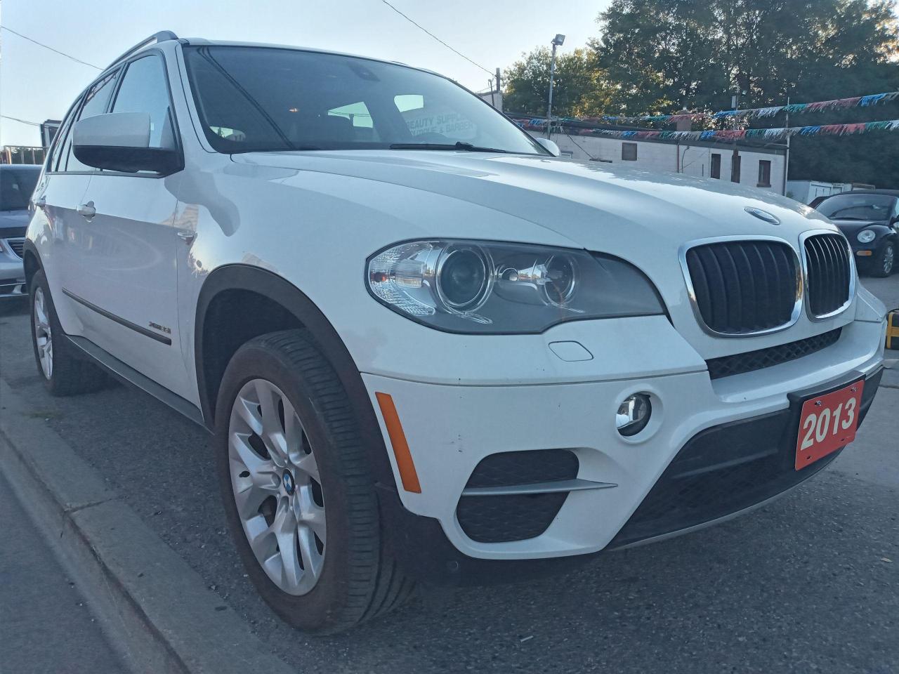 2013 BMW X5 35i-AWD-7SEATS-NAVI-BK CAM-PANOROOF-LEATHER-ALLOYS