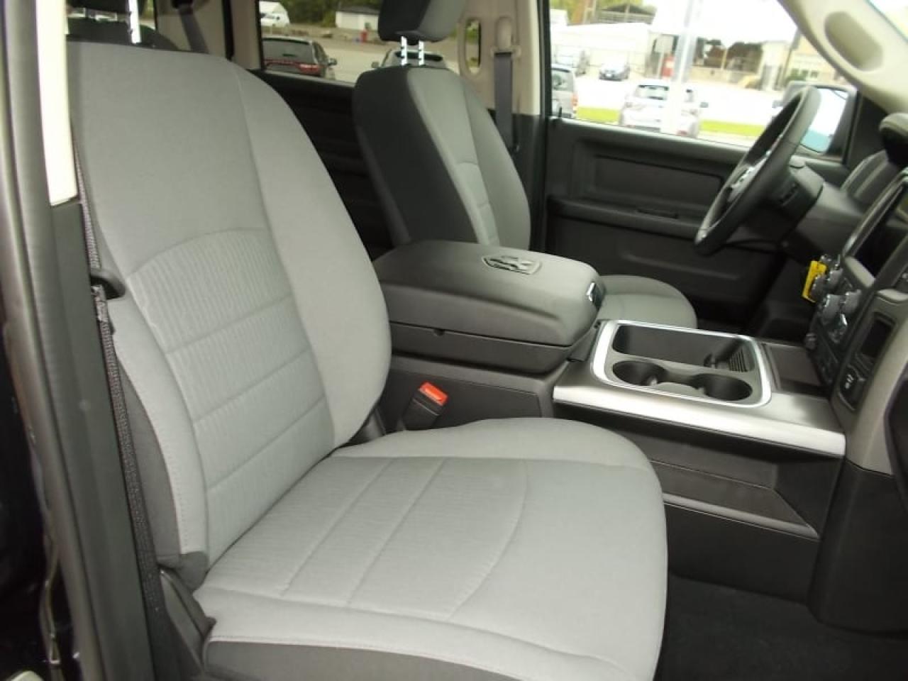 2022 RAM 1500 Classic TRADESMAN Photo