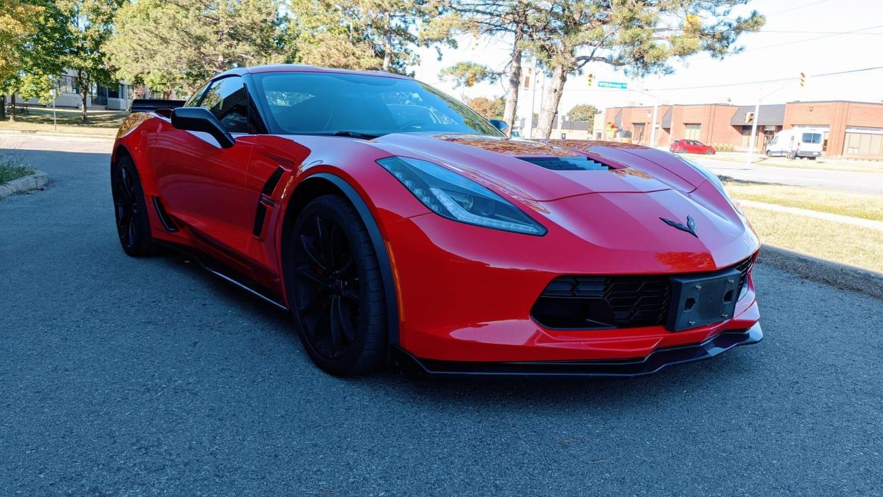 2017 Chevrolet Corvette Grand Sport 1LT Photo2