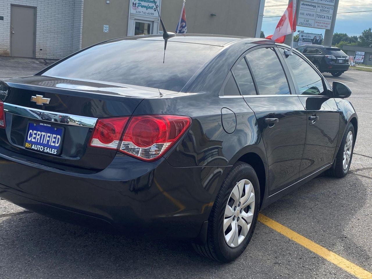 2012 Chevrolet Cruze LS - Photo #9