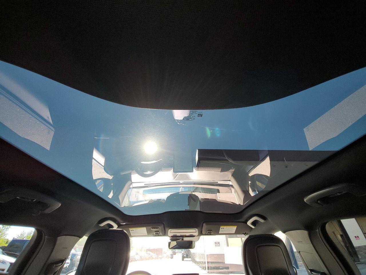 2021 Ford Mustang Mach-E GT Performance Edition ELECTRIC AWD, INSTANT ACCELERATION, BLUETOOTH, HEATED SEATS, APPLE CARPLAY/ANDROID AUTO!! Photo