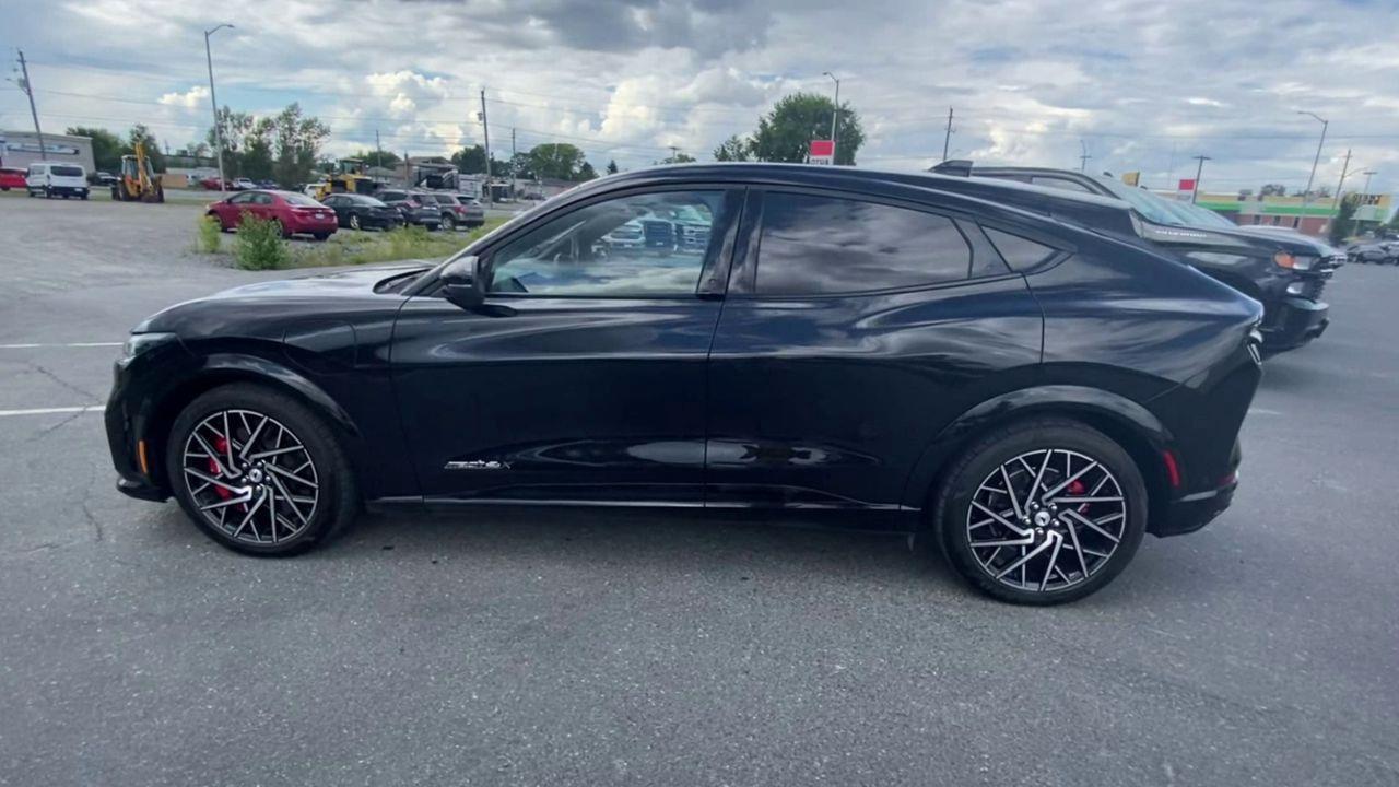 2021 Ford Mustang Mach-E GT Performance Edition ELECTRIC AWD, INSTANT ACCELERATION, BLUETOOTH, HEATED SEATS, APPLE CARPLAY/ANDROID AUTO!! Photo