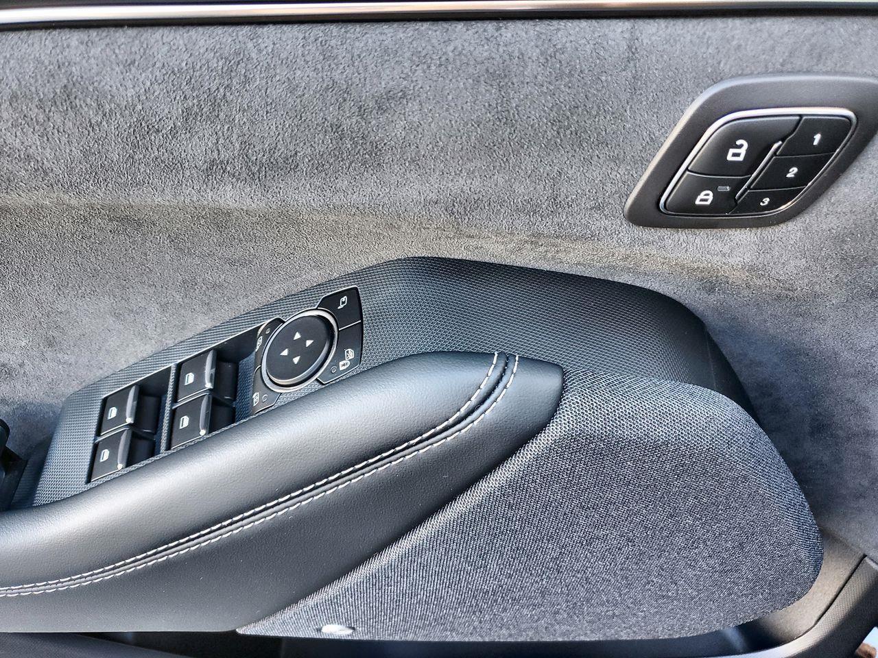 2021 Ford Mustang Mach-E GT Performance Edition ELECTRIC AWD, INSTANT ACCELERATION, BLUETOOTH, HEATED SEATS, APPLE CARPLAY/ANDROID AUTO!! Photo