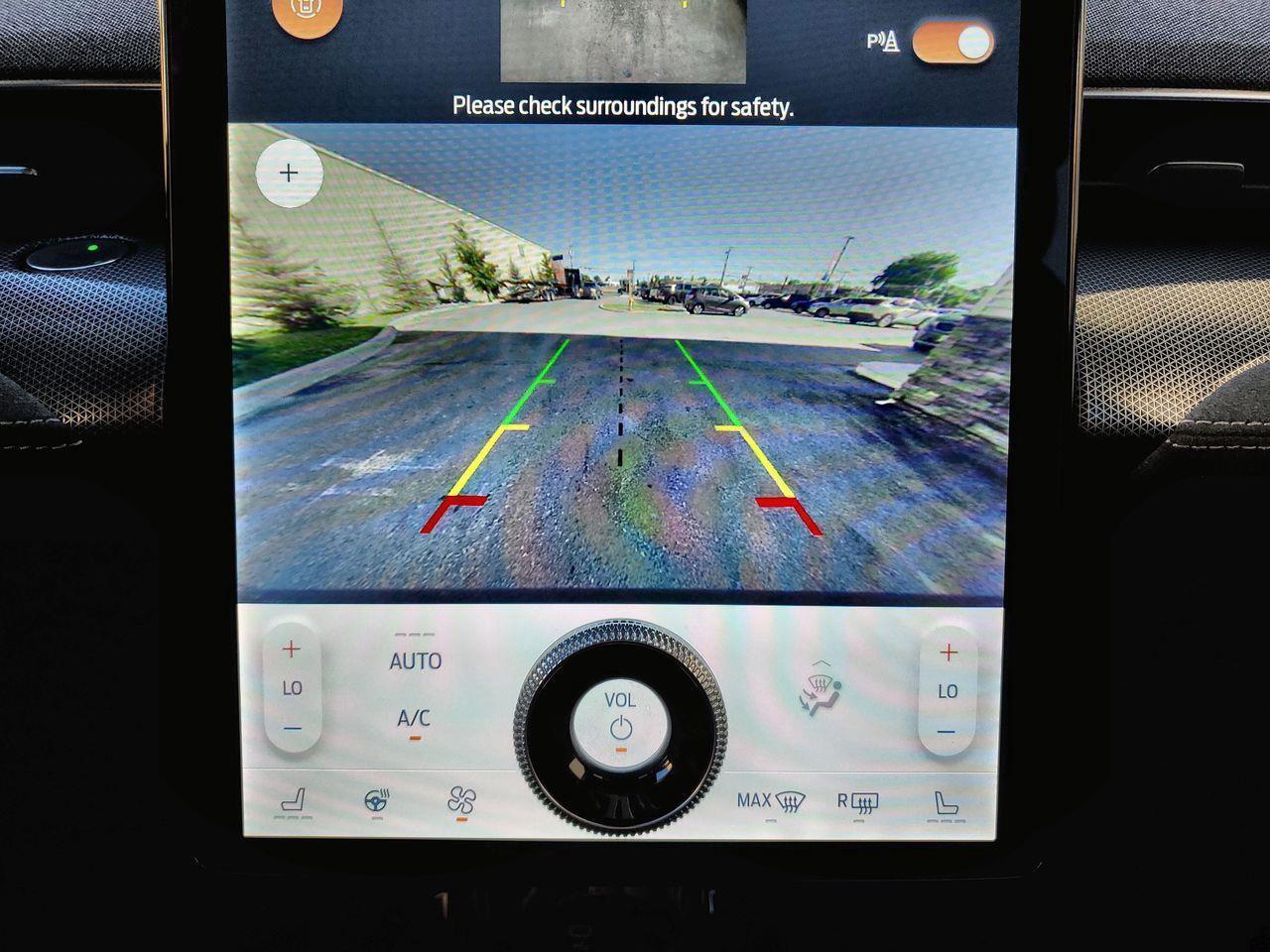 2021 Ford Mustang Mach-E GT Performance Edition ELECTRIC AWD, INSTANT ACCELERATION, BLUETOOTH, HEATED SEATS, APPLE CARPLAY/ANDROID AUTO!! Photo