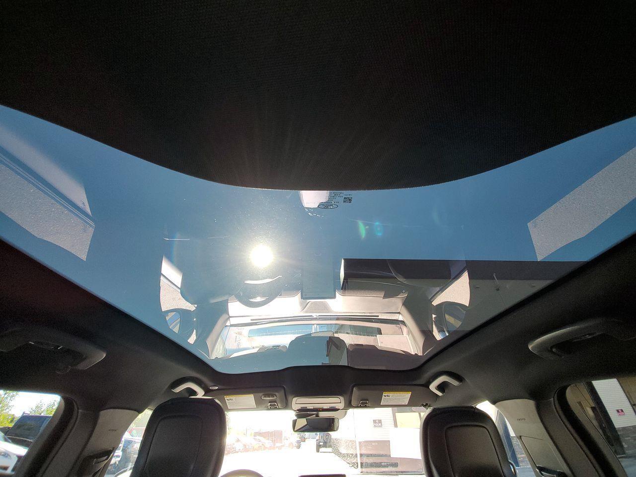 2021 Ford Mustang Mach-E GT Performance Edition ELECTRIC AWD, INSTANT ACCELERATION, BLUETOOTH, HEATED SEATS, APPLE CARPLAY/ANDROID AUTO!! Photo