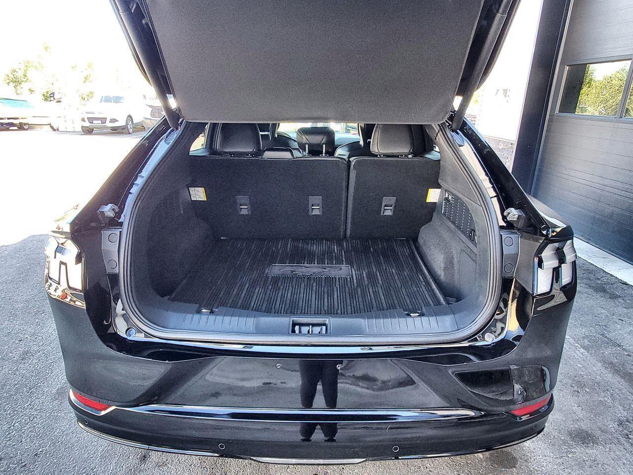 2021 Ford Mustang Mach-E GT Performance Edition ELECTRIC AWD, INSTANT ACCELERATION, BLUETOOTH, HEATED SEATS, APPLE CARPLAY/ANDROID AUTO!! Photo