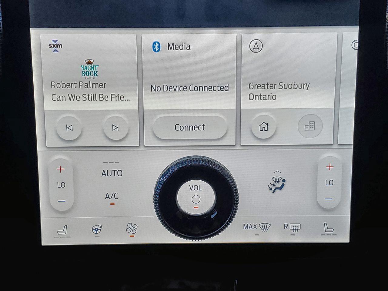 2021 Ford Mustang Mach-E GT Performance Edition ELECTRIC AWD, INSTANT ACCELERATION, BLUETOOTH, HEATED SEATS, APPLE CARPLAY/ANDROID AUTO!! Photo