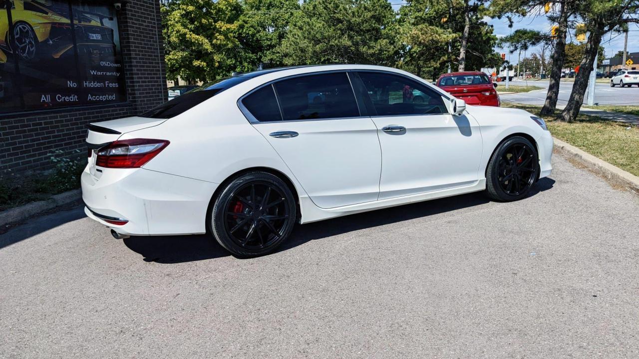 2016 Honda Accord Touring Photo2