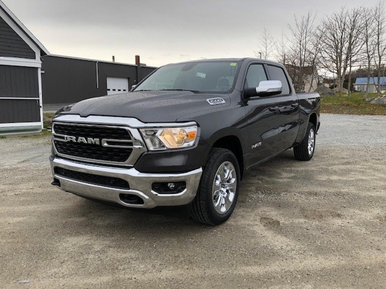 2022 RAM 1500 Big Horn 4x4 Crew Cab 6'4" Box Photo16