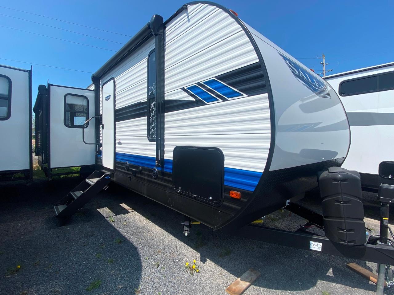 2023 SALEM 27RE Spacious Couple's unit In Stock