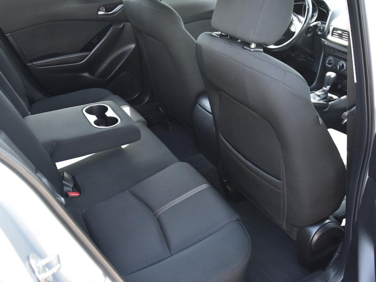 2017 Mazda MAZDA3  - Photo #12