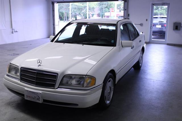 1996 Mercedes-Benz C220 WE APPROVE ALL CREDIT