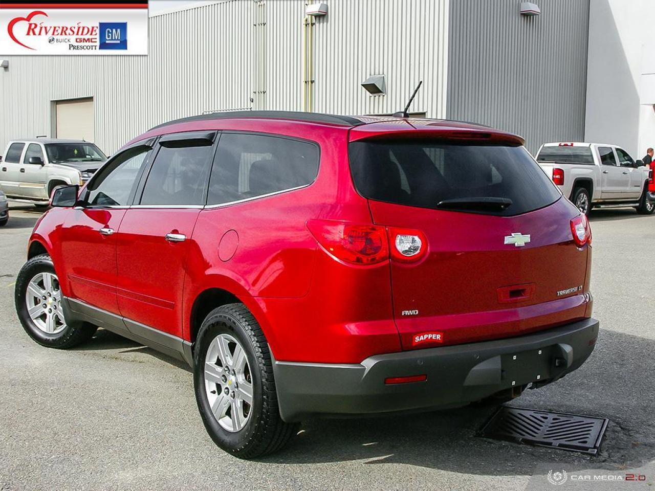 2012 Chevrolet Traverse 1LT Photo3