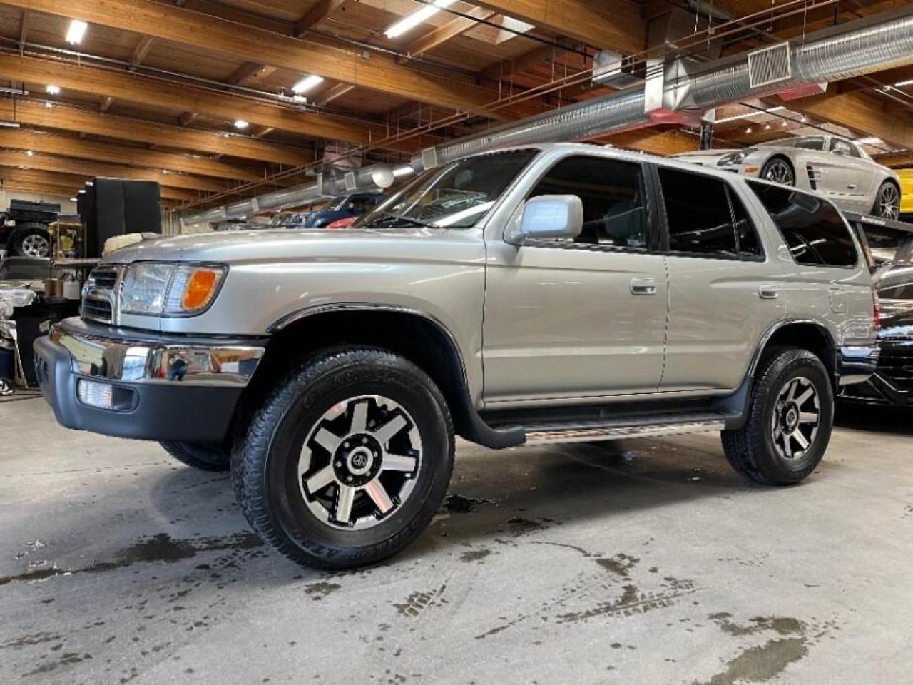 Used 1999 Toyota 4Runner SR5 V6 4WD for Sale in Vancouver, British