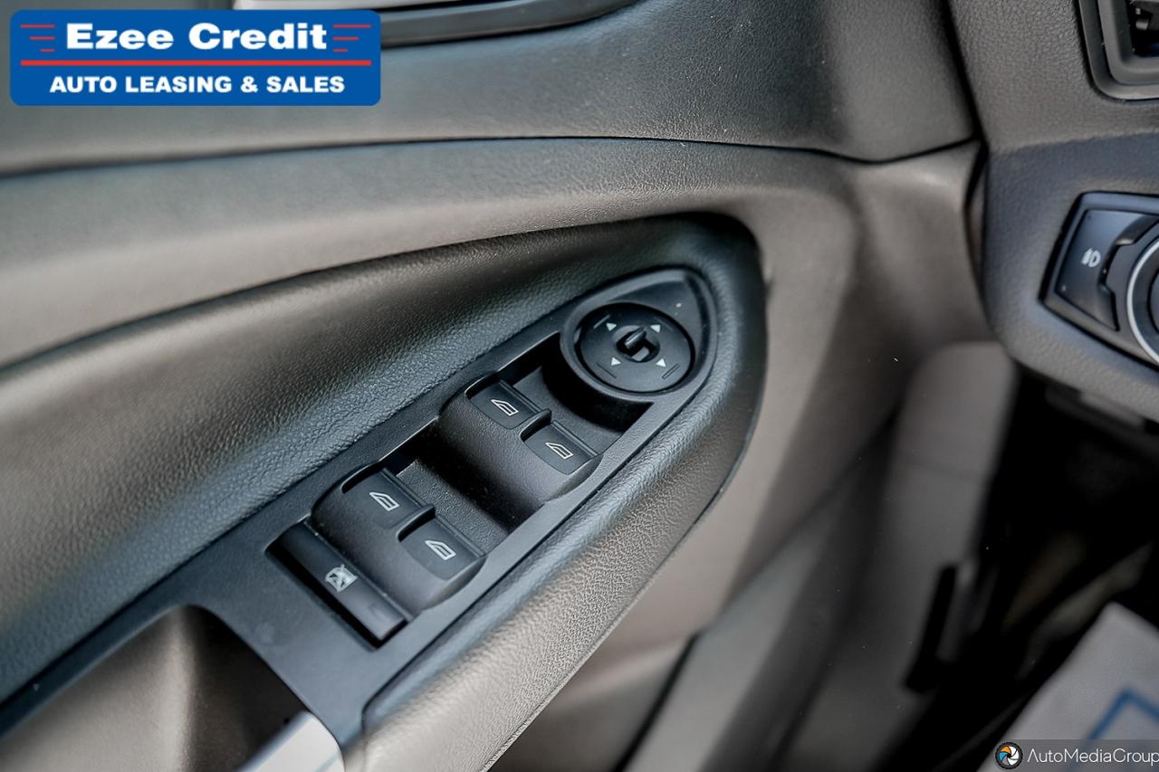 2016 Ford Escape SE Photo18