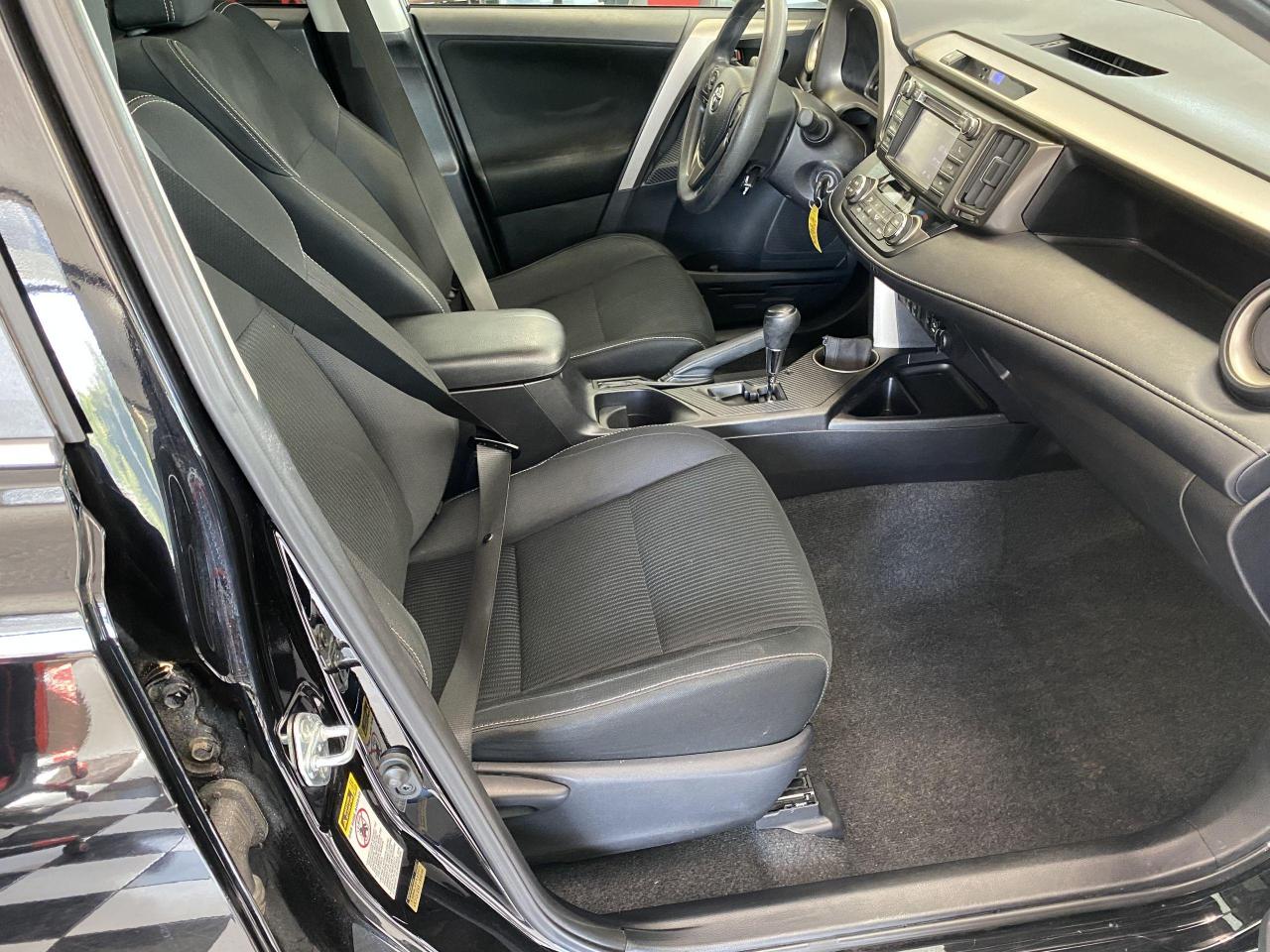 2013 Toyota RAV4 XLE AWD+New Tires+Roof+Heated Seats+Clean Carfax Photo89