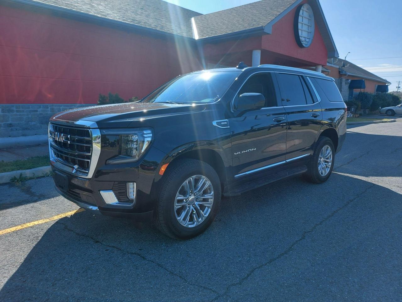 2022 GMC Yukon SLT