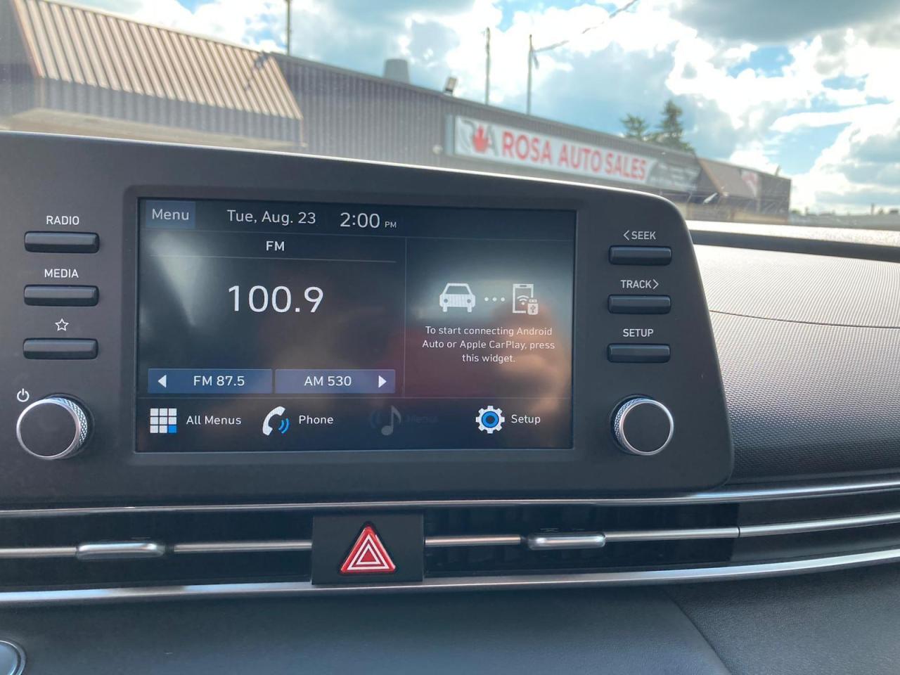 2023 Hyundai Elantra Preferred IVT like new NO ACCIDENT CARPLAY LANE KE Photo3