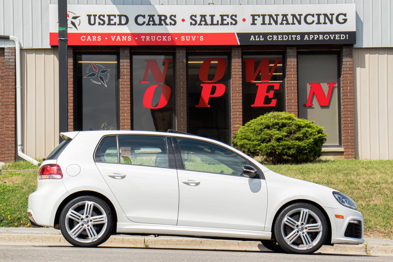 2012 Volkswagen Golf R R | 1 Owner | Dealer Serviced | Clean Carfax Photo40
