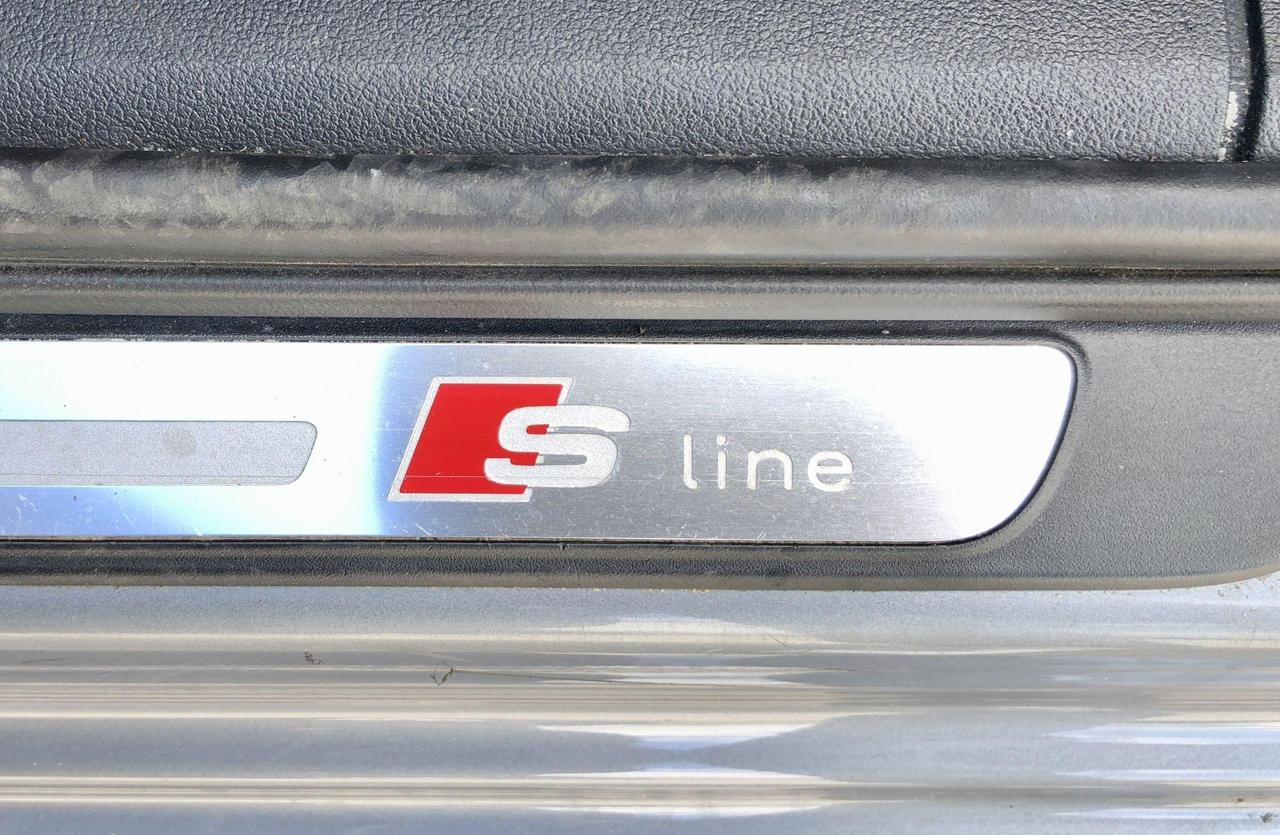 2015 Audi A4 TECHNIK PLUS ALL CREDIT ACCEPTED Photo