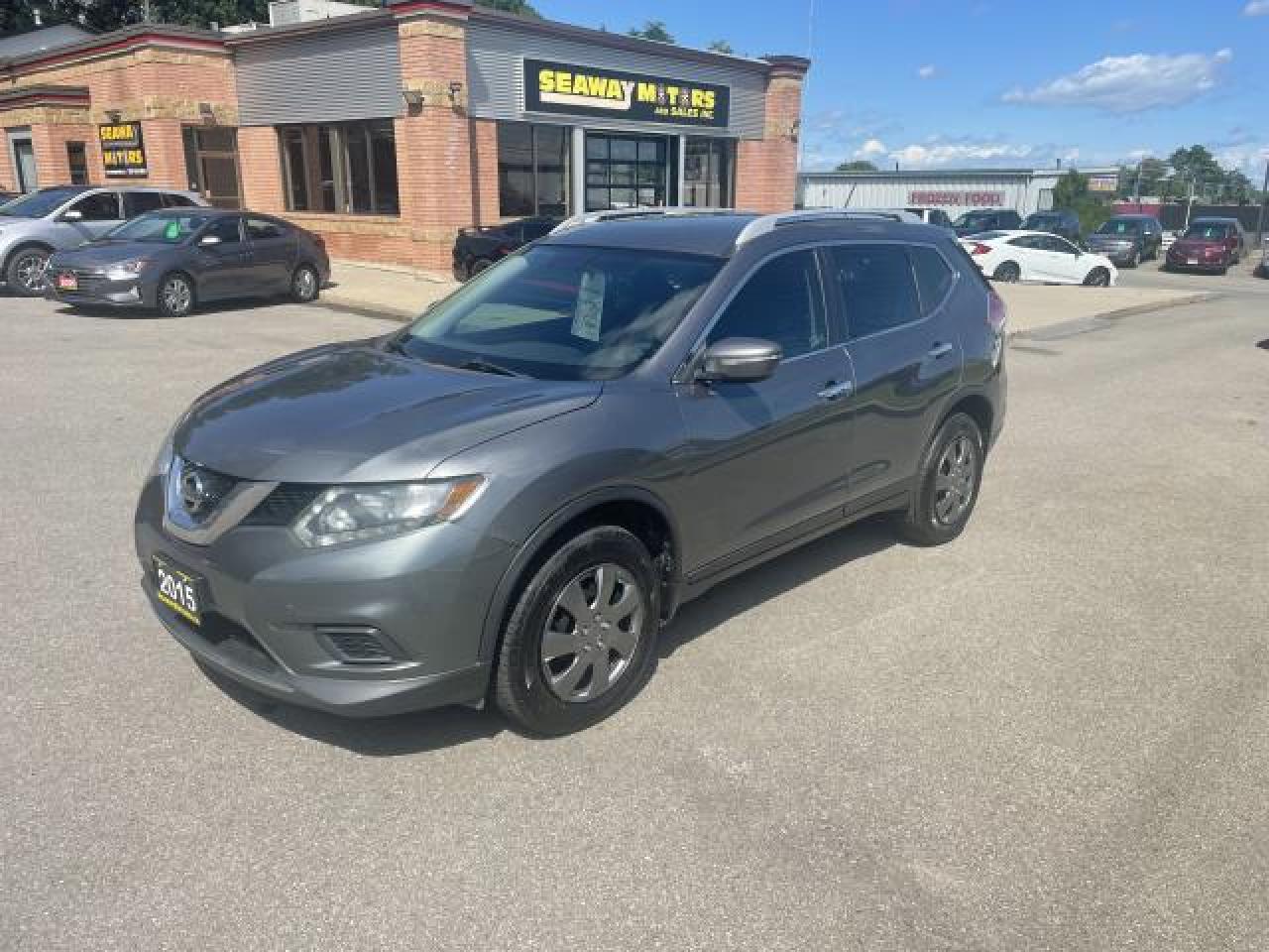 2015 Nissan Rogue S AWD - Photo #1