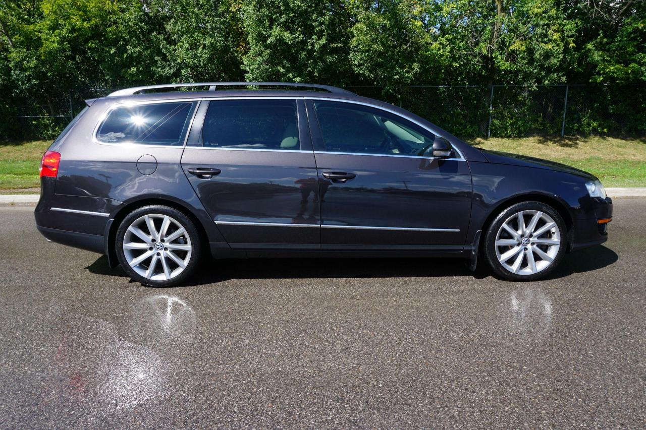 2009 Volkswagen Passat RARE 3.6 / 4MOTION WAGON / NO ACCIDENTS / STUNNING Photo4