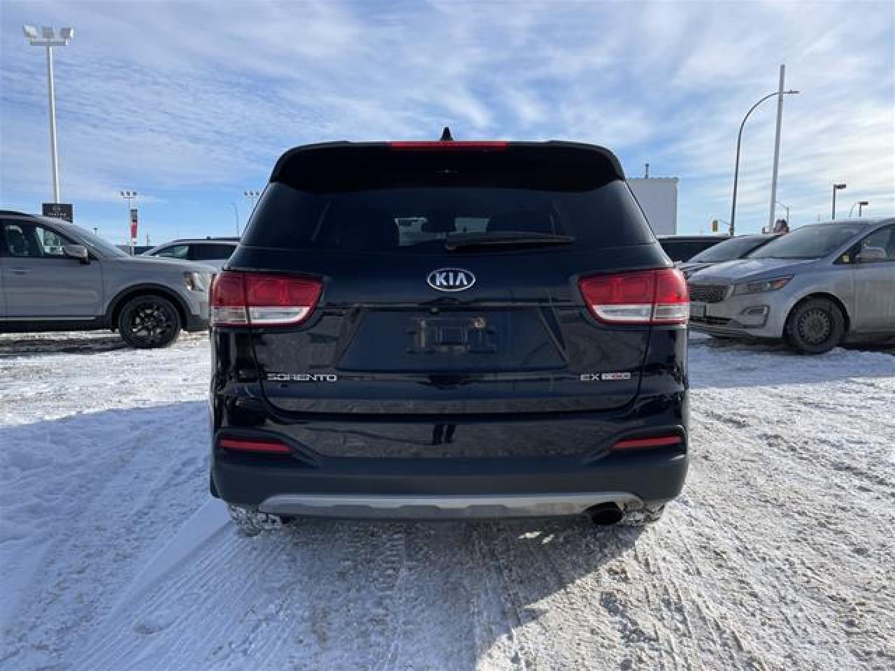 2018 Kia Sorento EX Turbo Photo2