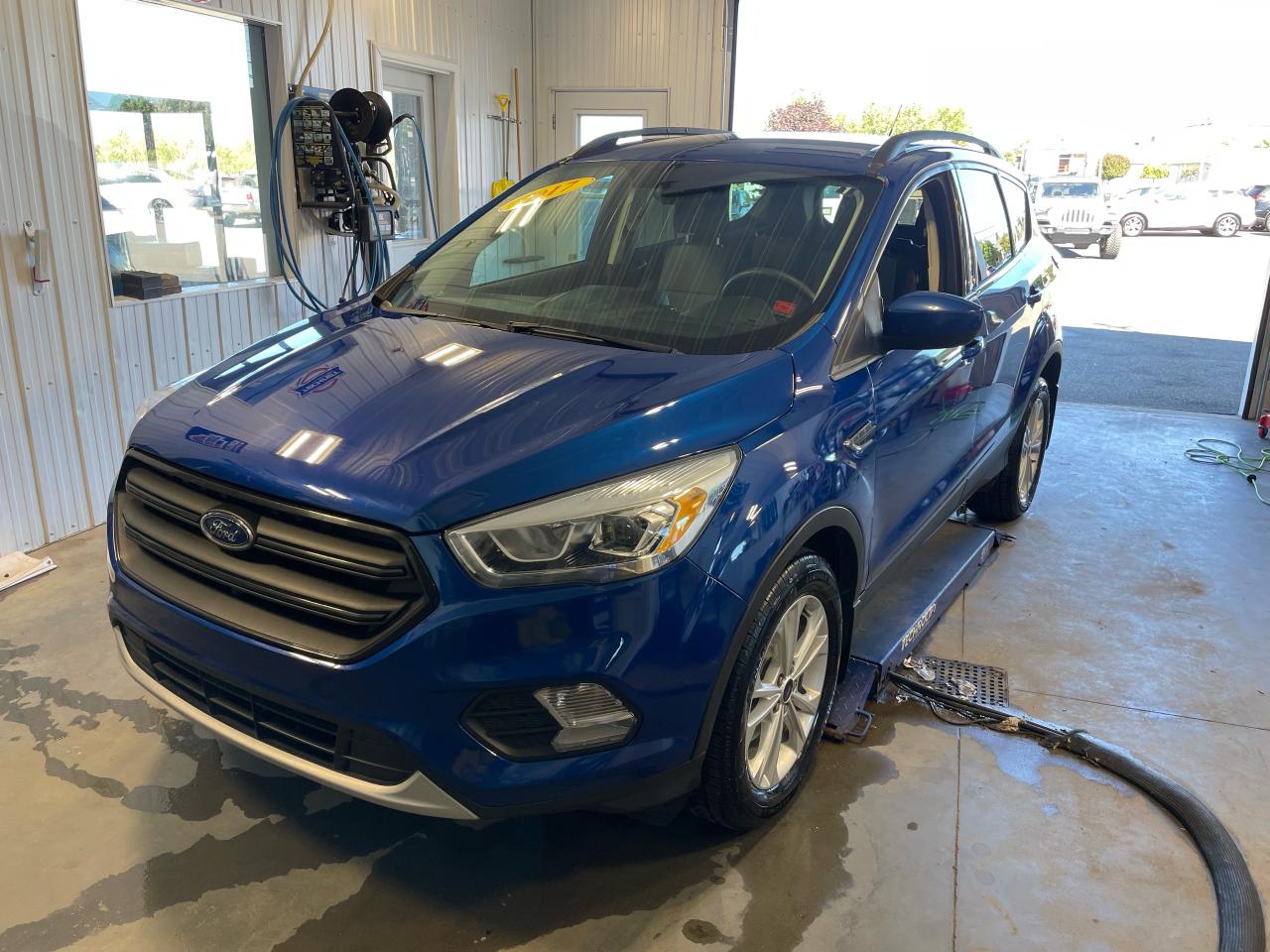 2017 Ford Escape SE - Photo #1