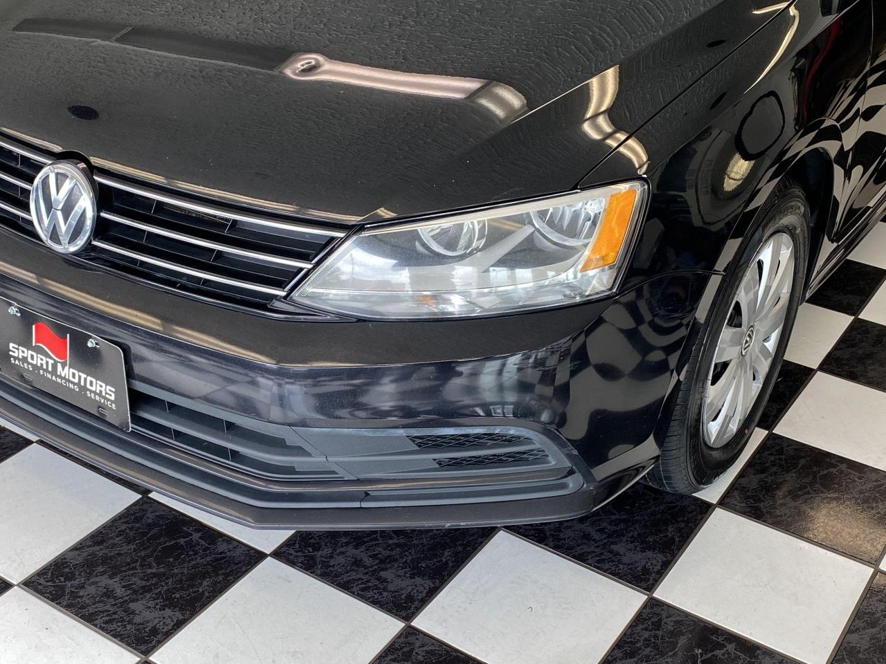 2015 Volkswagen Jetta Trendline+A/C+New Tires+Brakes+Camera+CLEAN CARFAX - Photo #35
