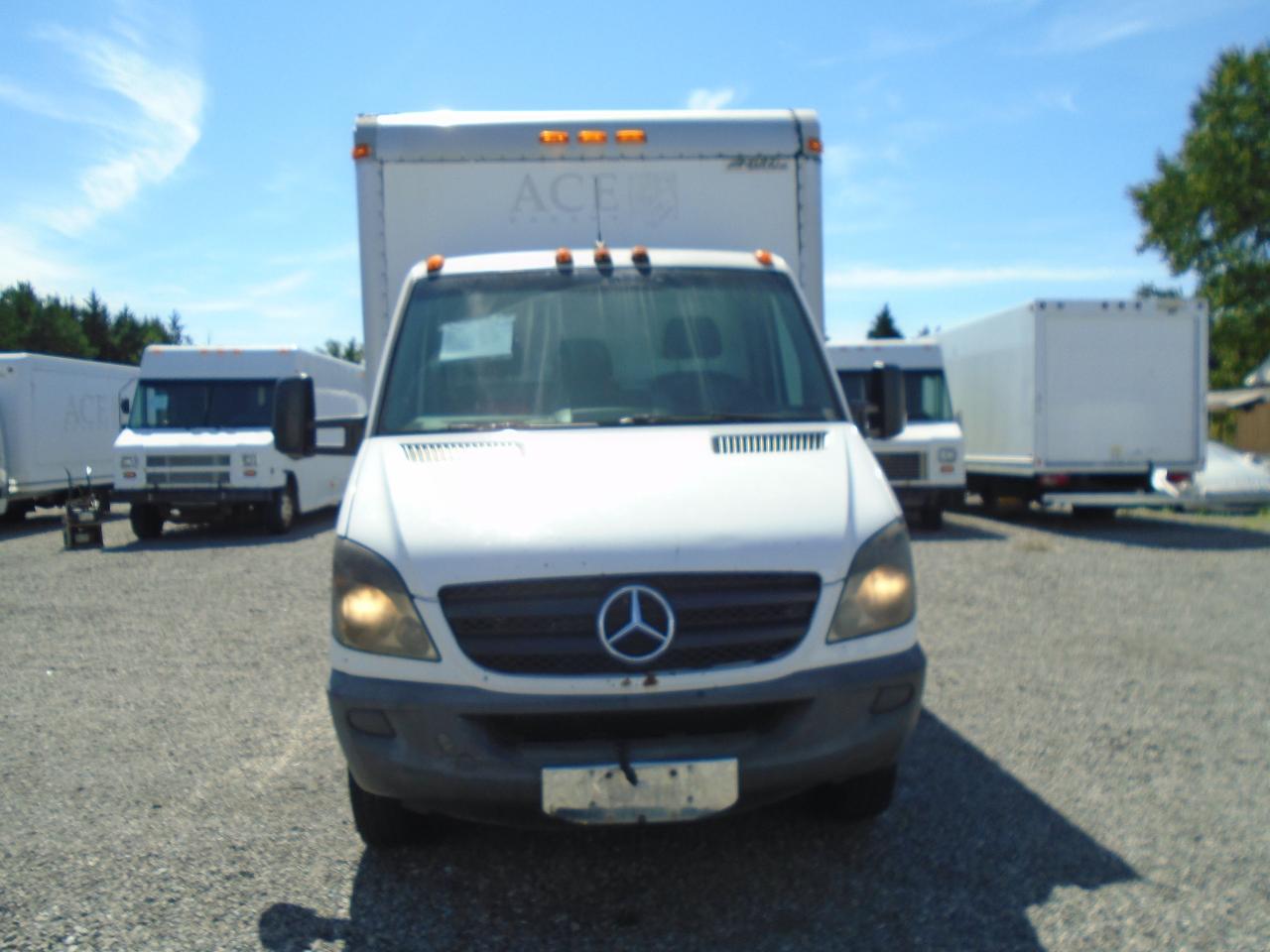 2010 Mercedes-Benz Sprinter 2WD Reg Cab 170  WB Photo4