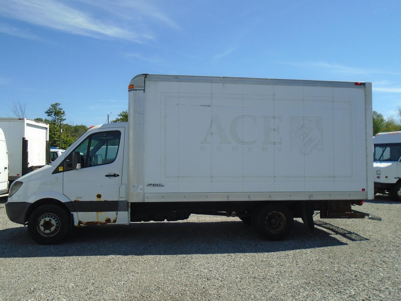 2010 Mercedes-Benz Sprinter 3500 3500 2WD Reg Cab 170 WB Photo3