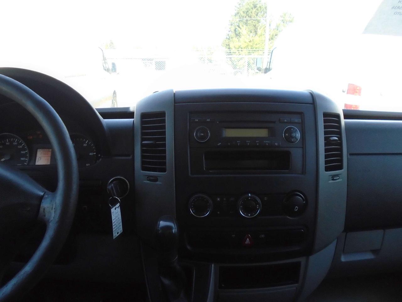 2010 Mercedes-Benz Sprinter 3500 2WD Reg Cab 170 WB Photo