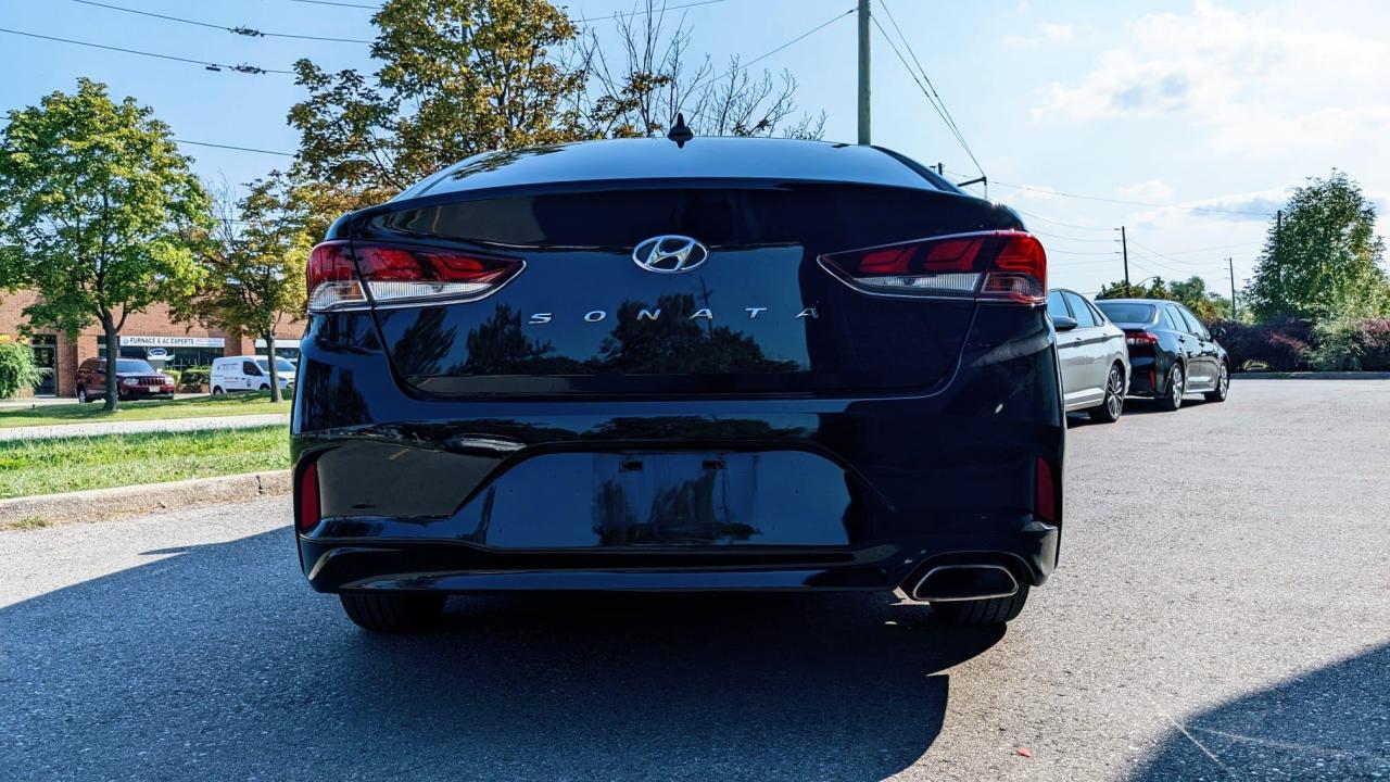 2019 Hyundai Sonata 2.4L Essential Photo4
