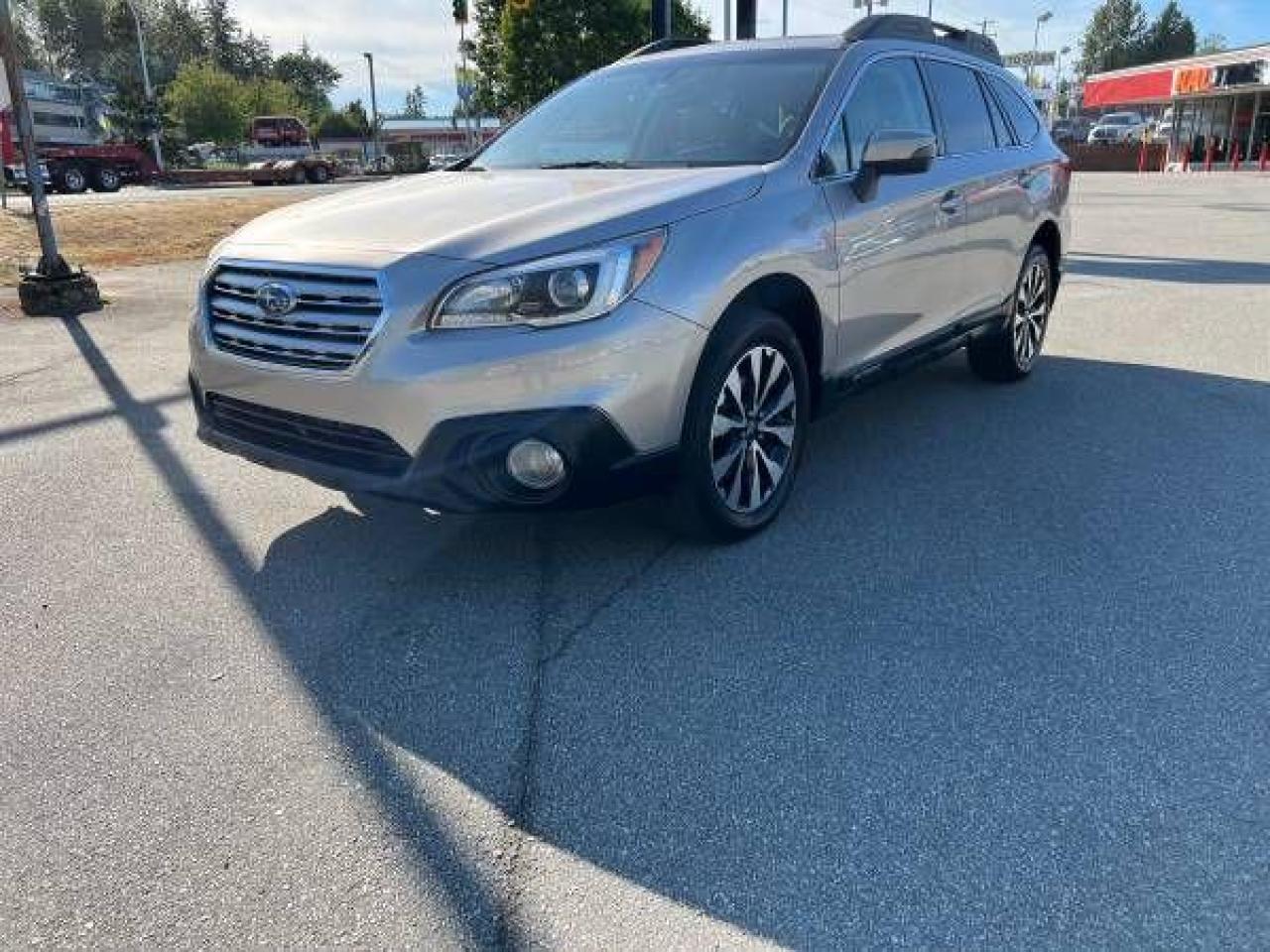 2017 Subaru Outback 3.6R Limited - Photo #3